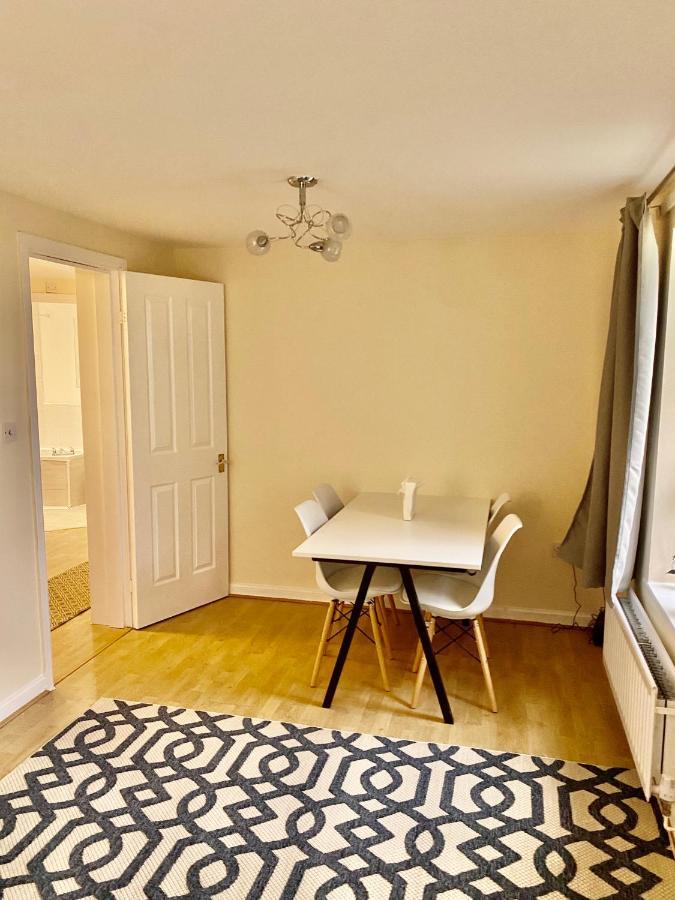 Impeccable 2-bed In * Londres